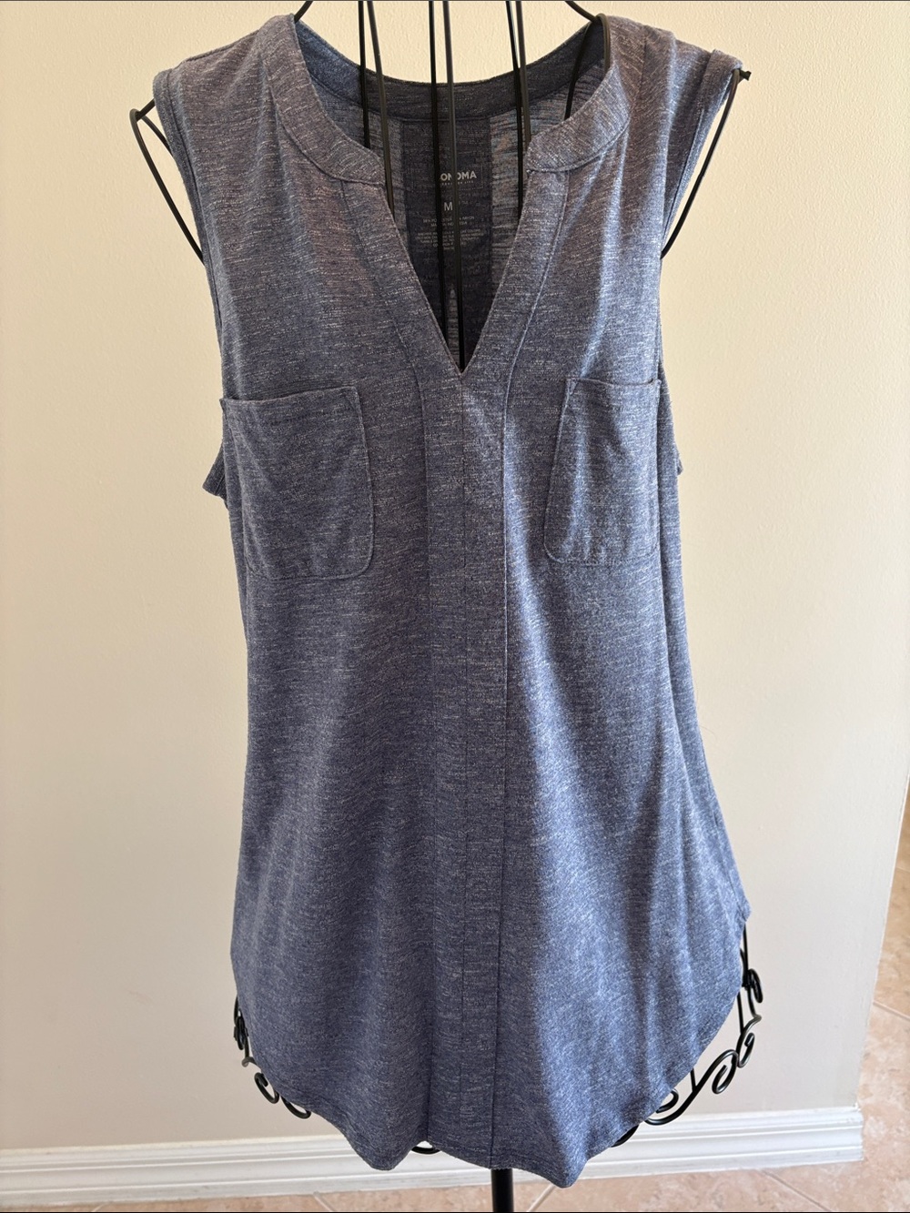 Sonoma Heathered Navy Sleeveless V-Neck Tank with Pockets